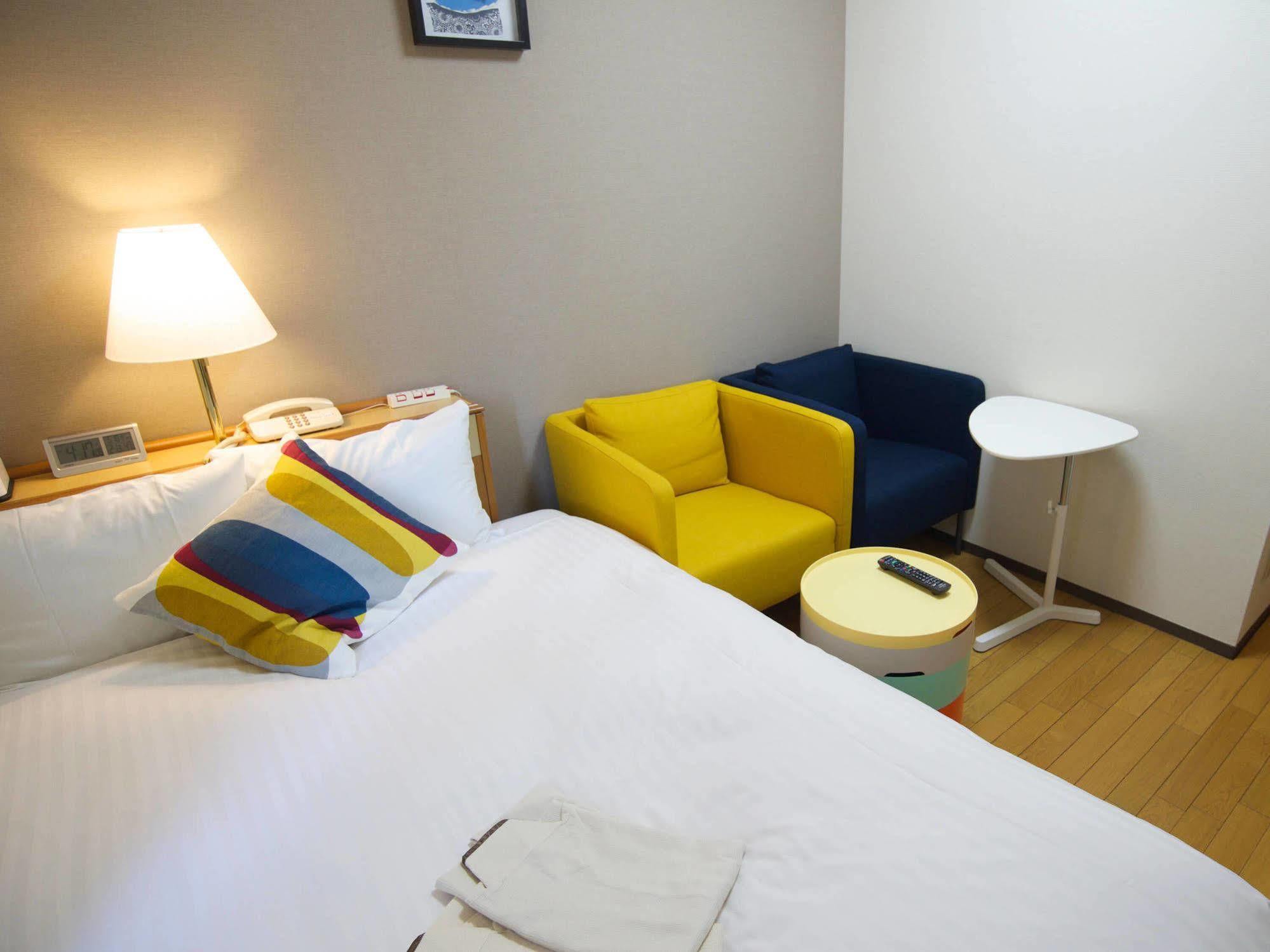 Smile Hotel Ацуги Екстериор снимка