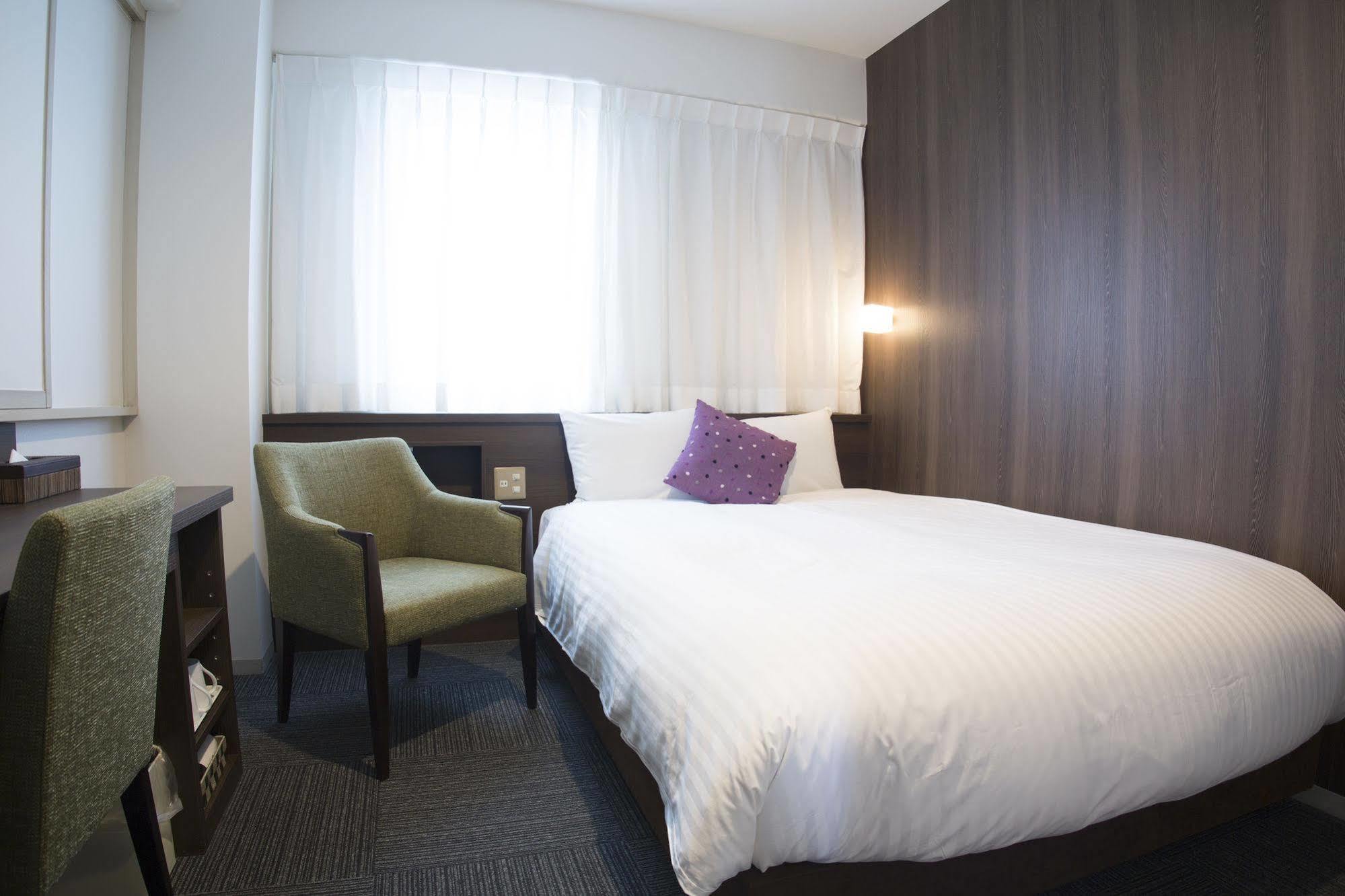 Smile Hotel Ацуги Екстериор снимка