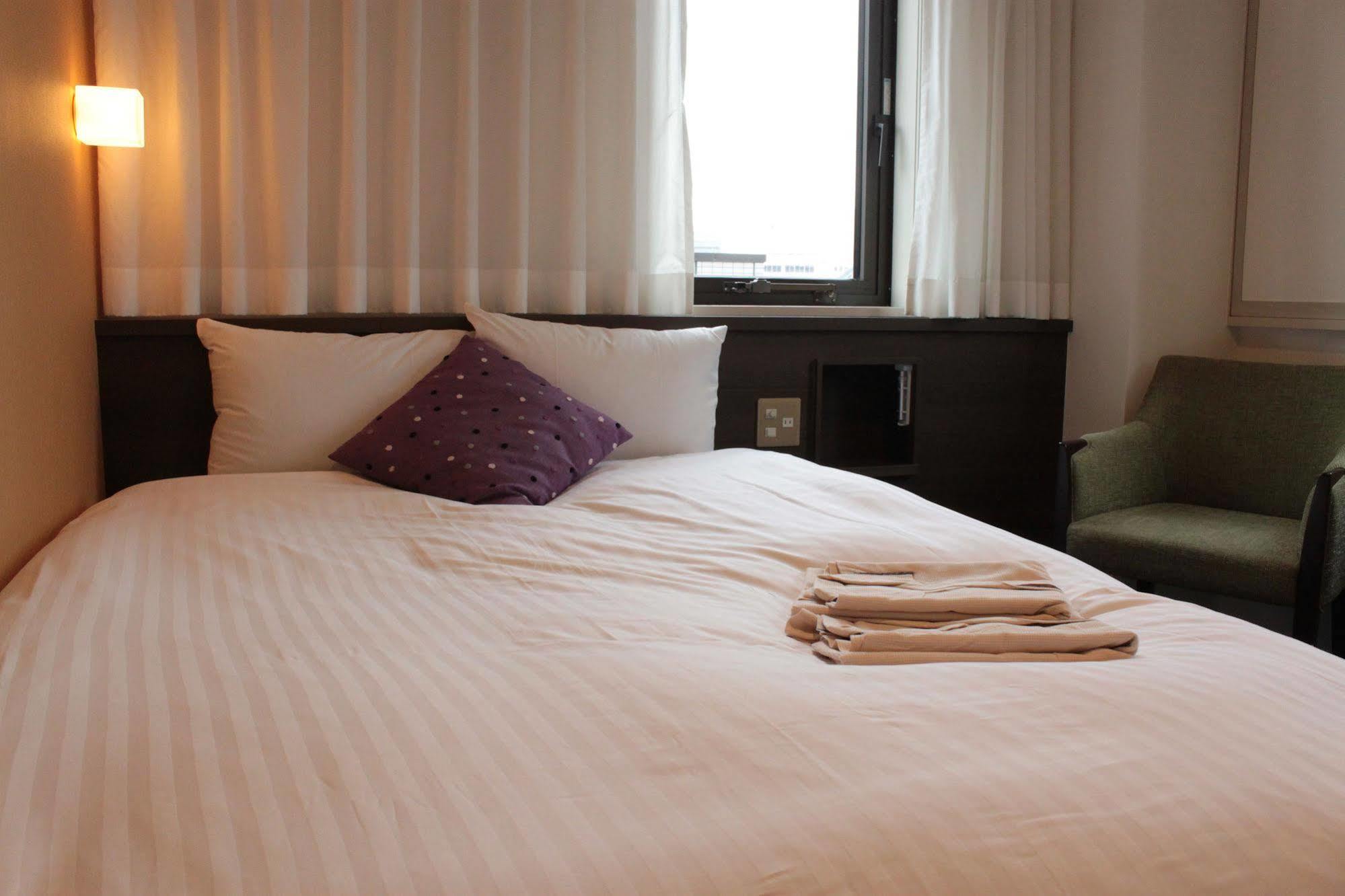 Smile Hotel Ацуги Екстериор снимка